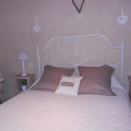 Au Coeur D'Origny Bed & Breakfast Couches Екстериор снимка