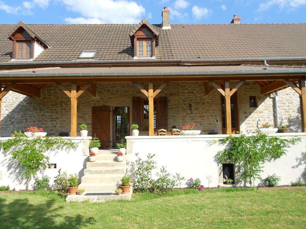 Au Coeur D'Origny Bed & Breakfast Couches Екстериор снимка